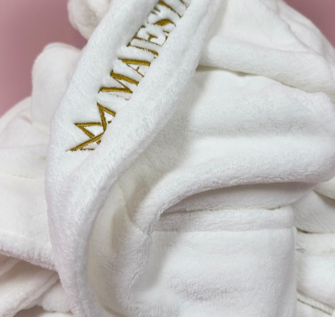 SUPER SOFT PLUSH BATHROBE